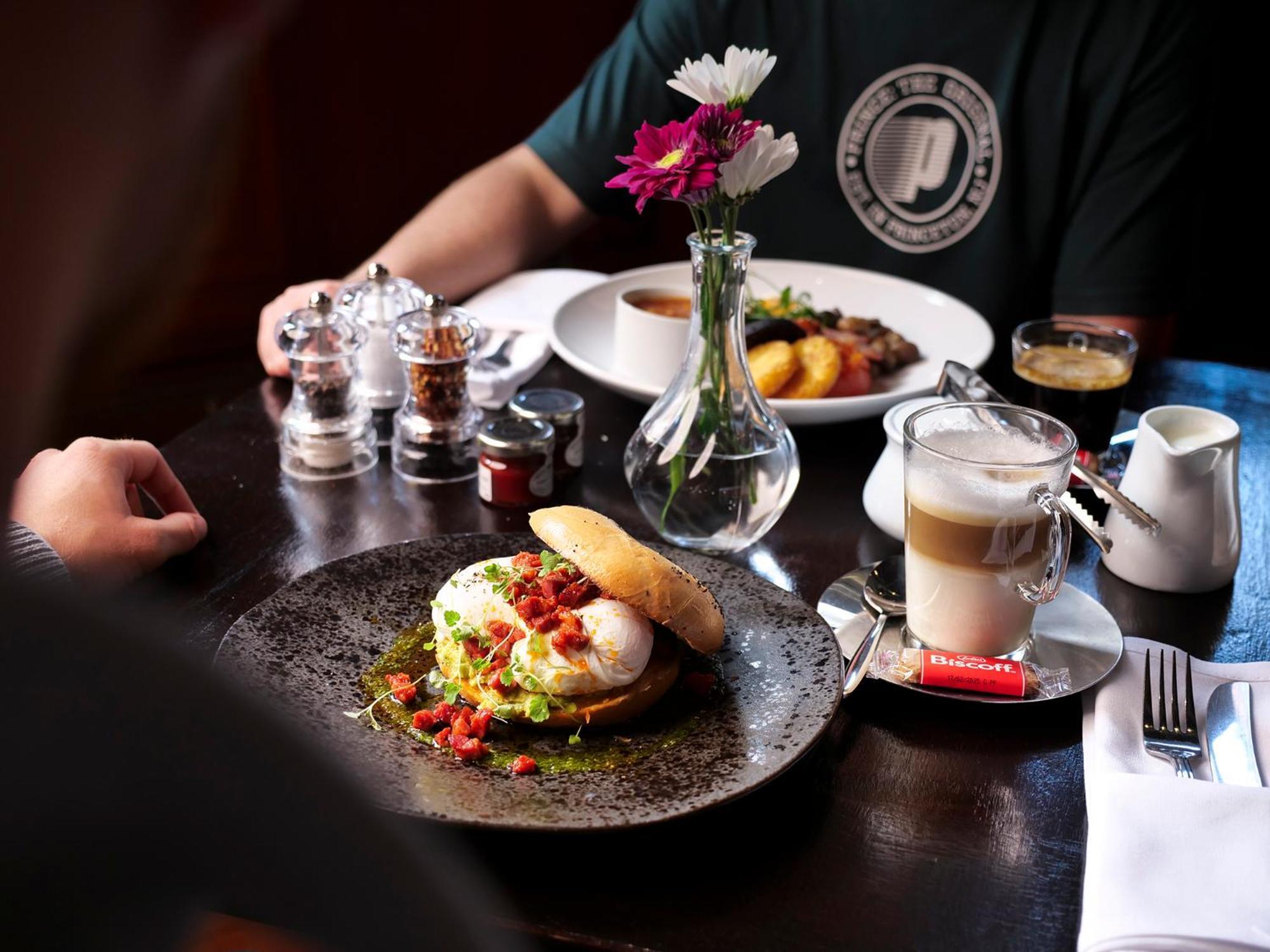 The Georgian Swansea Hotell Eksteriør bilde